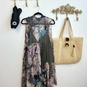 Free Spirited Flowy lace fusion vest M/L ptp 21”